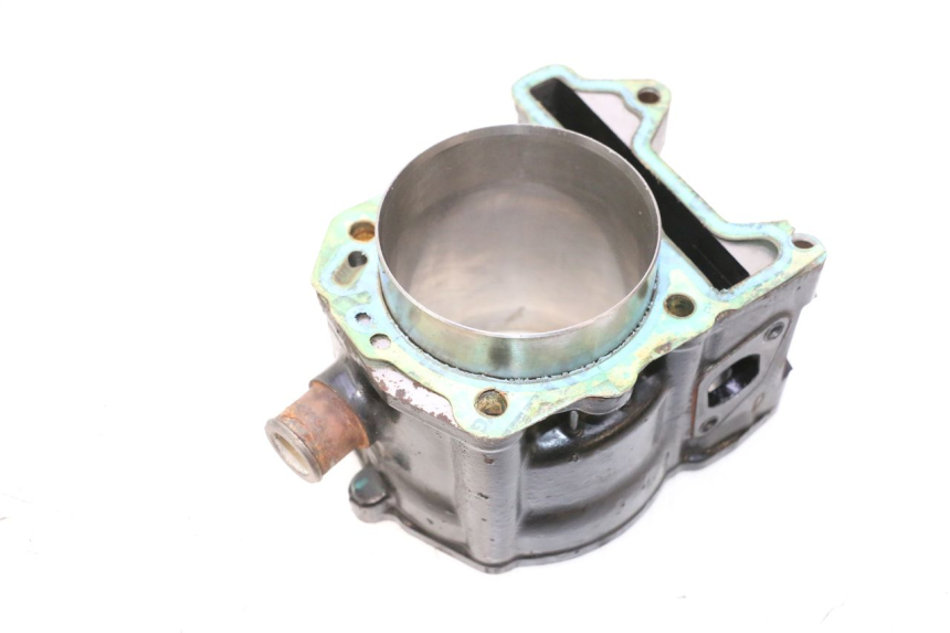 photo de CYLINDER BARREL PISTON PIAGGIO MP3 LT 300 (2010 - 2016) - Alternative perspective