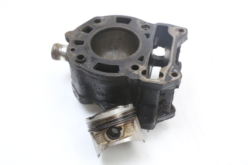 photo de CYLINDER PISTON PIAGGIO MP3 125 (2006 - 2014) - Main view