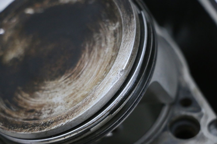 photo de CYLINDER PISTON PIAGGIO MP3 RL 250 (2006 - 2010) - Detailed visual inspection