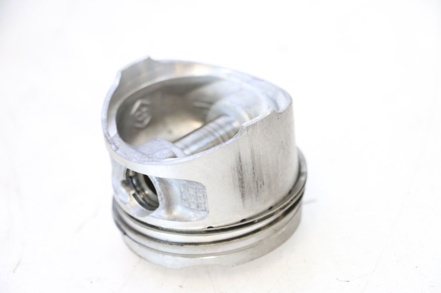 photo de CYLINDER PISTON PIAGGIO MP3 125 (2006 - 2014) - Focus on structure
