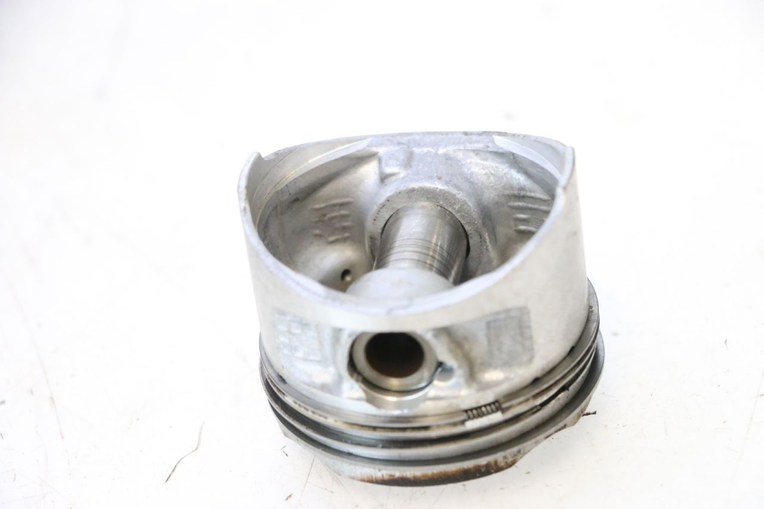 photo de CYLINDER PISTON PIAGGIO MP3 125 (2006 - 2014) - Alternative angle