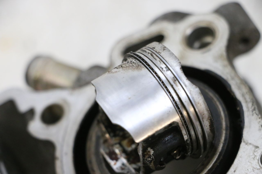 photo de CYLINDER BARREL PISTON YAMAHA NEOS NEO'S 4T 50 (2008 - 2016) - Supplementary product photo