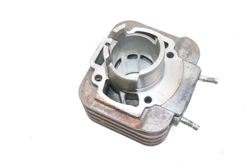 photo de CYLINDER BARREL PISTON PIAGGIO NEW TYPHOON 50 (2018 - 2021) - High-resolution close-up