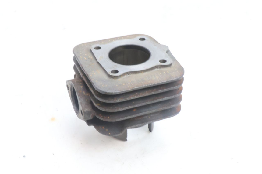 photo de CYLINDER BARREL PISTON PIAGGIO NEW TYPHOON 50 (2018 - 2021) - Additional view of the item
