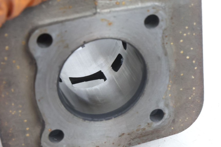photo de CYLINDER BARREL PISTON PIAGGIO NEW TYPHOON 50 (2018 - 2021) - High-resolution close-up