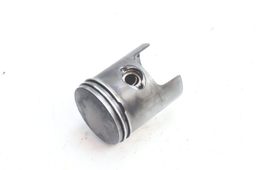 photo de CYLINDER BARREL PISTON PIAGGIO NEW TYPHOON 50 (2018 - 2021) - Fixing points details
