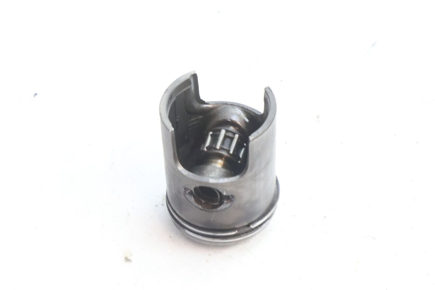 photo de CYLINDER BARREL PISTON PIAGGIO NEW TYPHOON 50 (2018 - 2021) - Surface and material condition