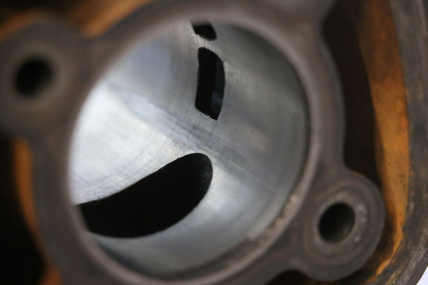 photo de CYLINDER BARREL PISTON MBK NITRO 50 (2004 - 2008) - Technical close-up