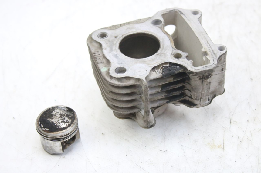 photo de CYLINDER PISTON SYM ORBIT 2 4T 50 (2008 - 2017) - Main view