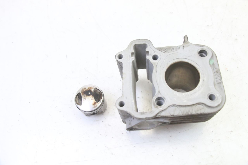 photo de CYLINDER PISTON SYM ORBIT 2 4T 50 (2008 - 2017) - Zoom on usage condition