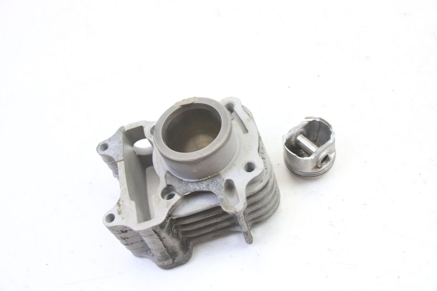 photo de CYLINDER PISTON SYM ORBIT 2 4T 50 (2008 - 2017) - Technical close-up