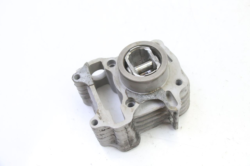 photo de CYLINDER PISTON SYM ORBIT 2 4T 50 (2008 - 2017) - Fixing points details