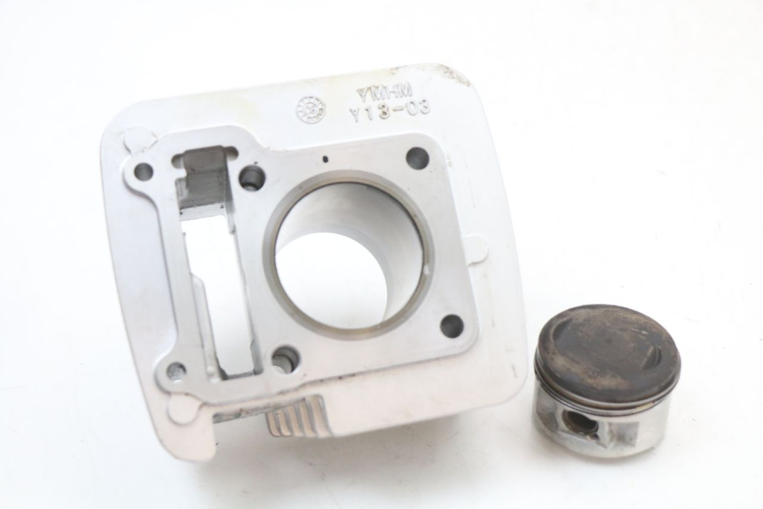 photo de CYLINDER BARREL PISTON ASTOR ORCAL 125 (2015 - 2017) - Fixing points details