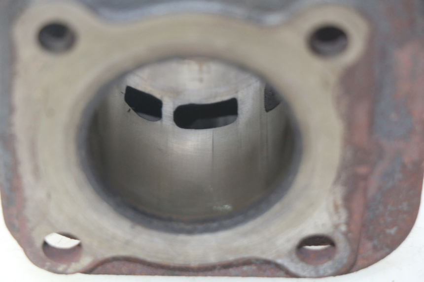 photo de CYLINDER BARREL PISTON MBK OVETTO 2T 50 (2007 - 2017) - Alternative perspective