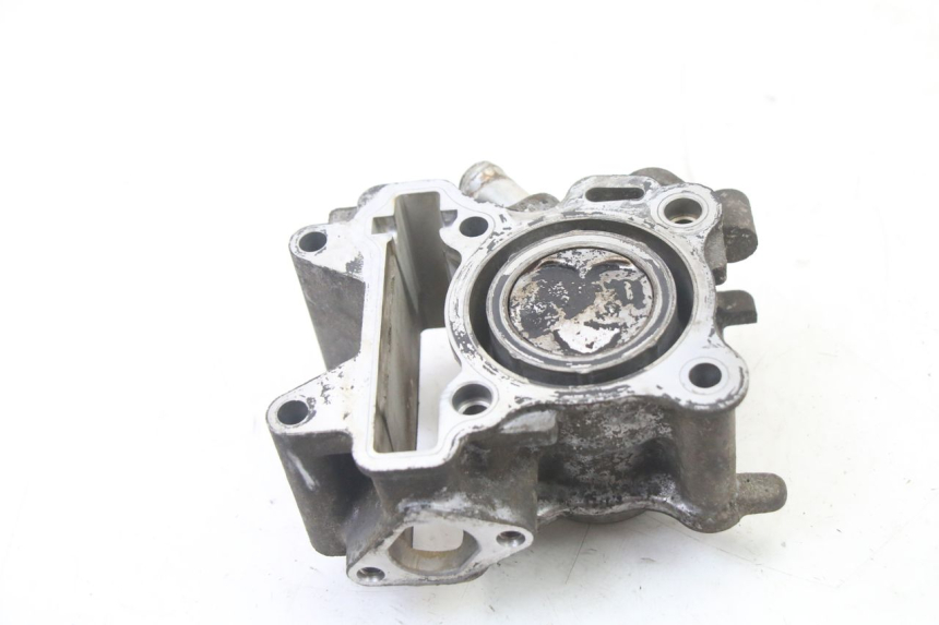photo de CYLINDER BARREL PISTON MBK OVETTO 4T 50 (2008 - 2016) - Technical close-up