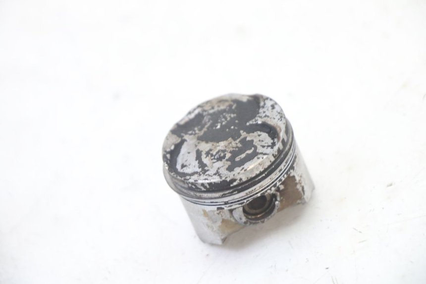 photo de CYLINDER BARREL PISTON MBK OVETTO 4T 50 (2008 - 2016) - Fixing points details