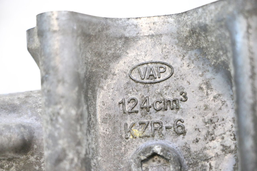 photo de CYLINDER BARREL PISTON HONDA PCX (JF57/JF64) 125 (2014 - 2018) - High-resolution close-up
