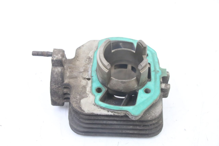 photo de CYLINDER BARREL PISTON PEUGEOT LUDIX ONE 50 (2005 - 2008) - Focus on structure