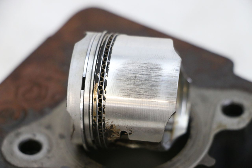 photo de CYLINDER PISTON PIAGGIO ZIP 4T 50 (2018 - 2020) - High-resolution close-up