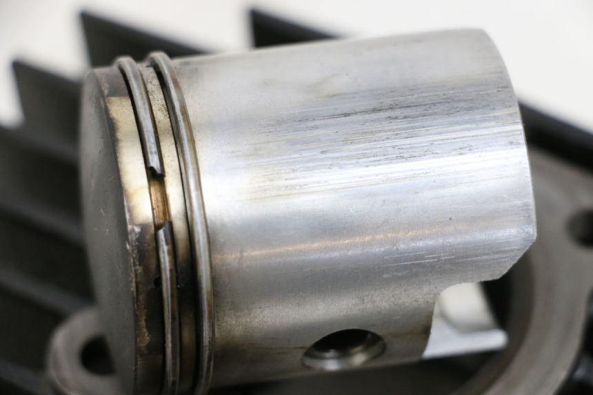 photo de CYLINDER BARREL PISTON YAMAHA PW 80 (1983 - 2014) - Component zoom