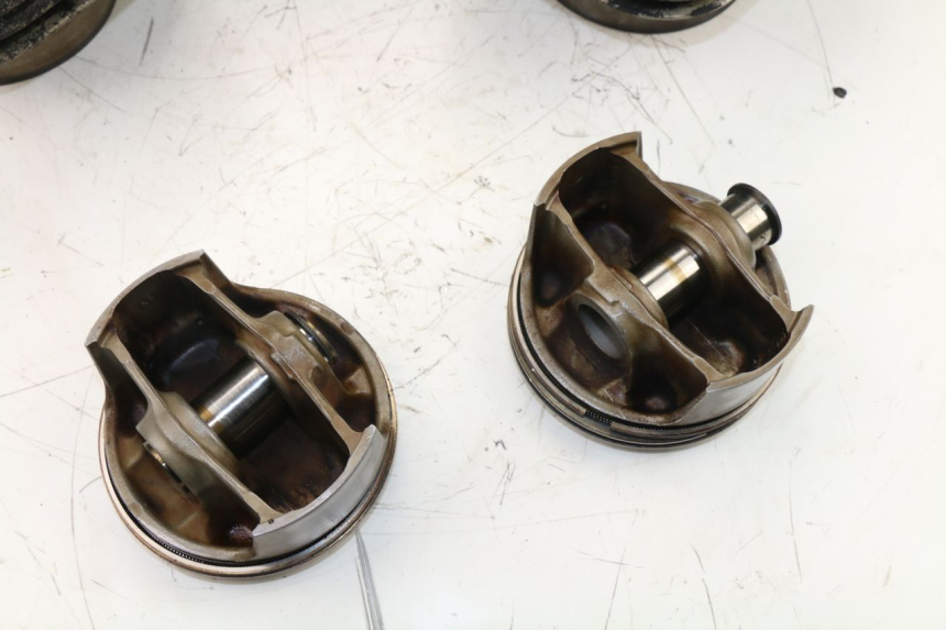 photo de CYLINDER BARREL PISTON BMW R RT ABS 1100 (1996 - 2001) - Detailed visual inspection