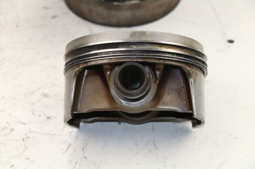 photo de CYLINDER BARREL PISTON BMW R RT ABS 1100 (1996 - 2001) - Focus on structure