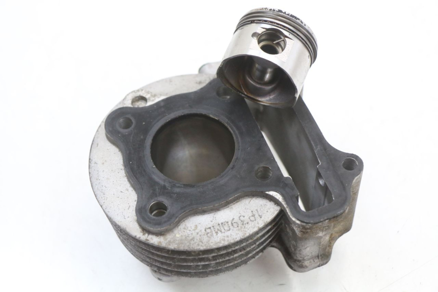 photo de CYLINDER PISTON EUROCKA R8 4T 50 (2013 - 2022) - Component detail