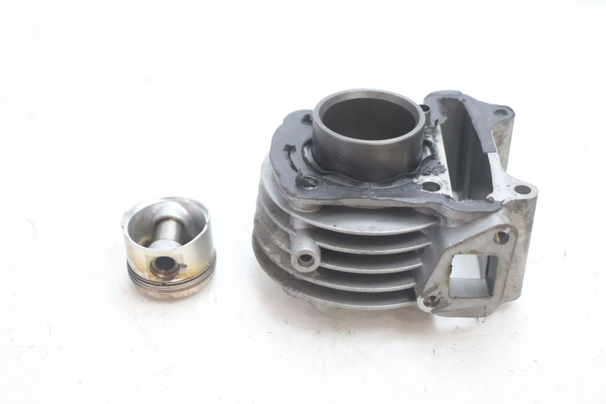 photo de CYLINDER BARREL PISTON LAZIO RENO 50 (2016 - 2021) - Component detail