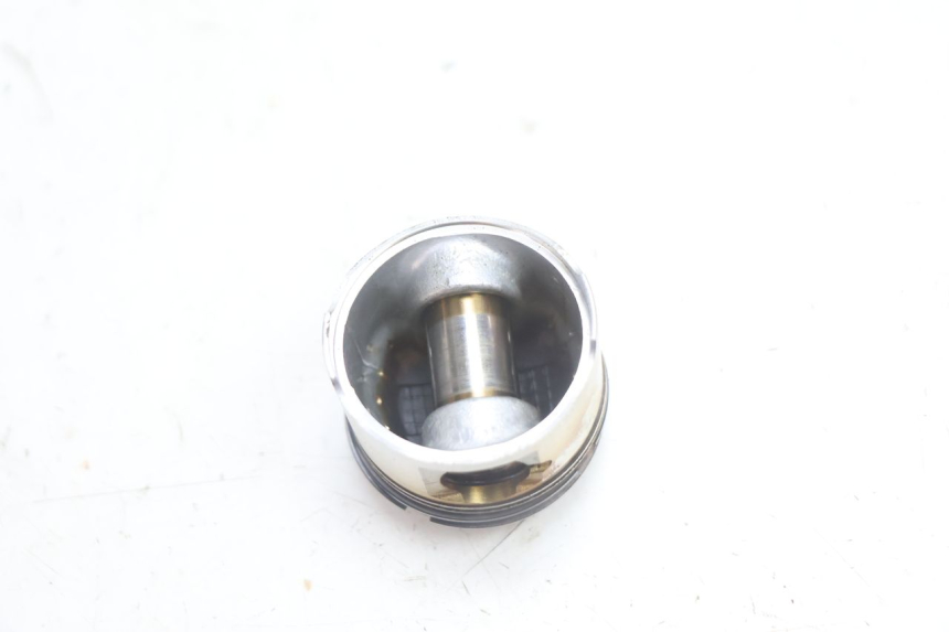 photo de CYLINDER BARREL PISTON LAZIO RENO 50 (2016 - 2021) - Surface and material condition