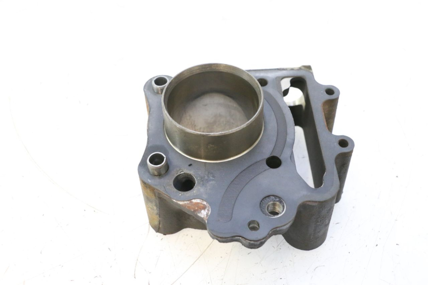 photo de CYLINDER PISTON PEUGEOT SATELIS 125 (2006 - 2009) - Additional view of the item