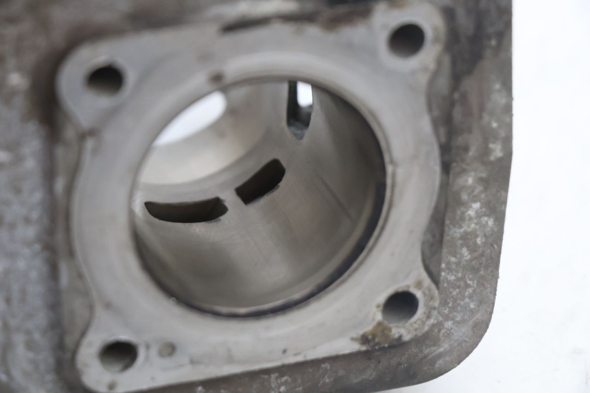 photo de CYLINDER BARREL PISTON PEUGEOT SPEEDFIGHT 2 AC 50 (2000 - 2009) - Additional view of the item