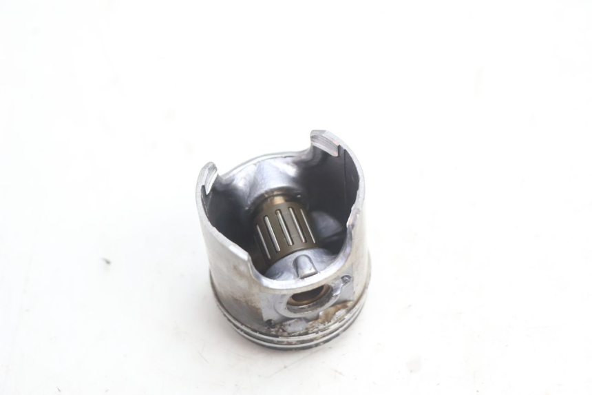 photo de CYLINDER BARREL PISTON PEUGEOT SPEEDFIGHT 2 AC 50 (2000 - 2009) - Focus on structure
