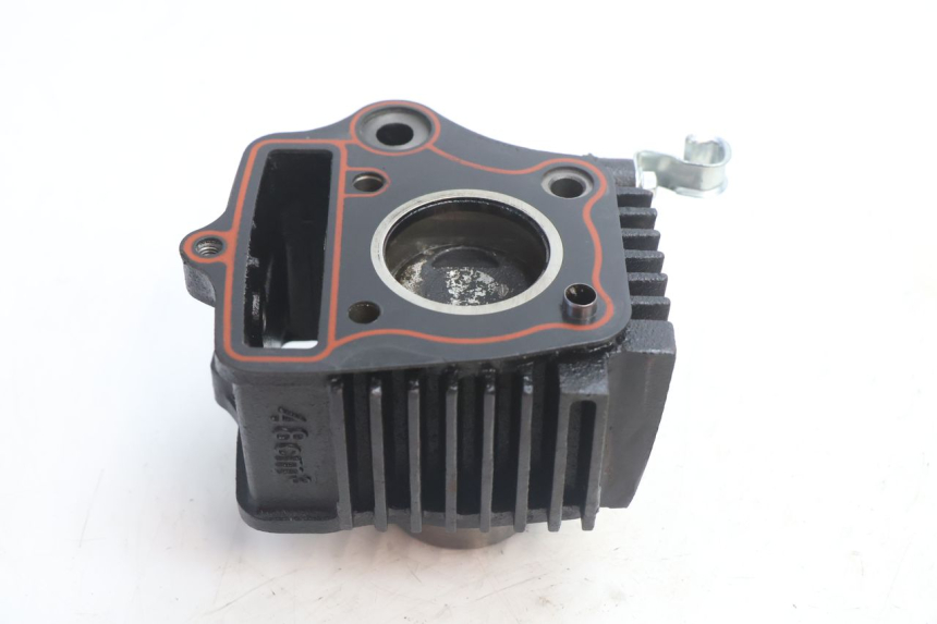 photo de CYLINDER BARREL PISTON YAMASAKI STREET 50 (2013 - 2018) - Technical close-up