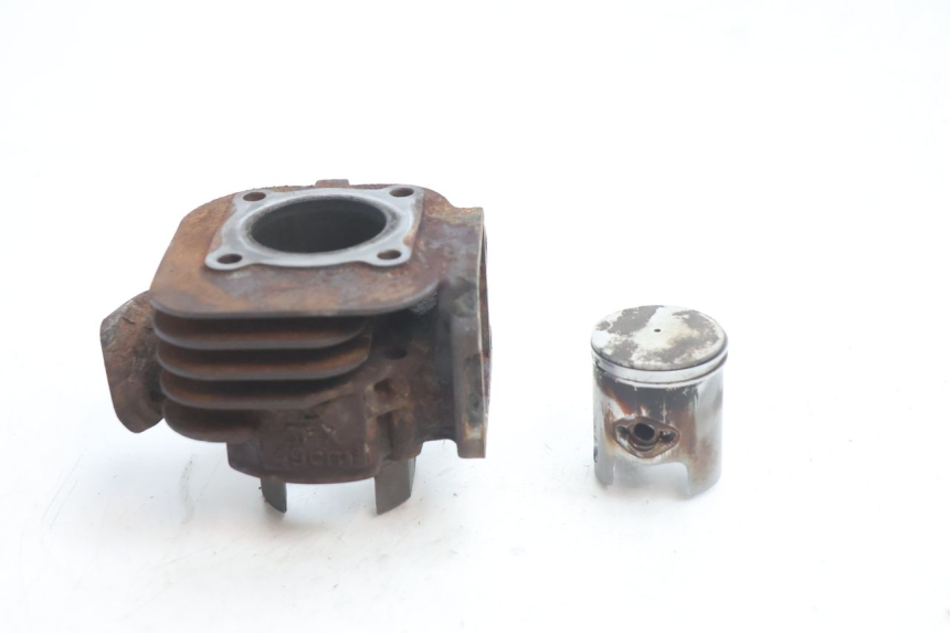 photo de CYLINDER BARREL PISTON MBK STUNT NAKED 50 (2004 - 2018) - Zoom on usage condition