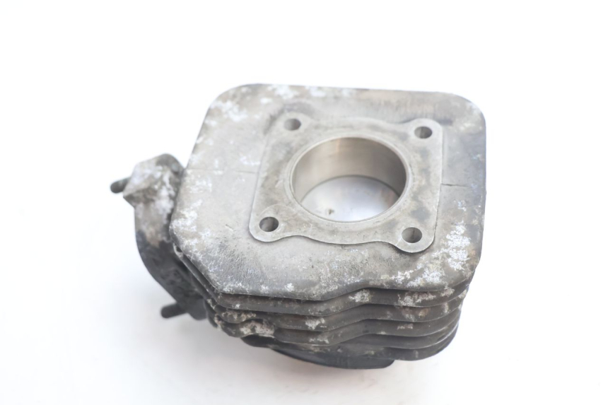 photo de CYLINDER BARREL PISTON PEUGEOT TREKKER 50 (1995 - 2004) - Technical close-up