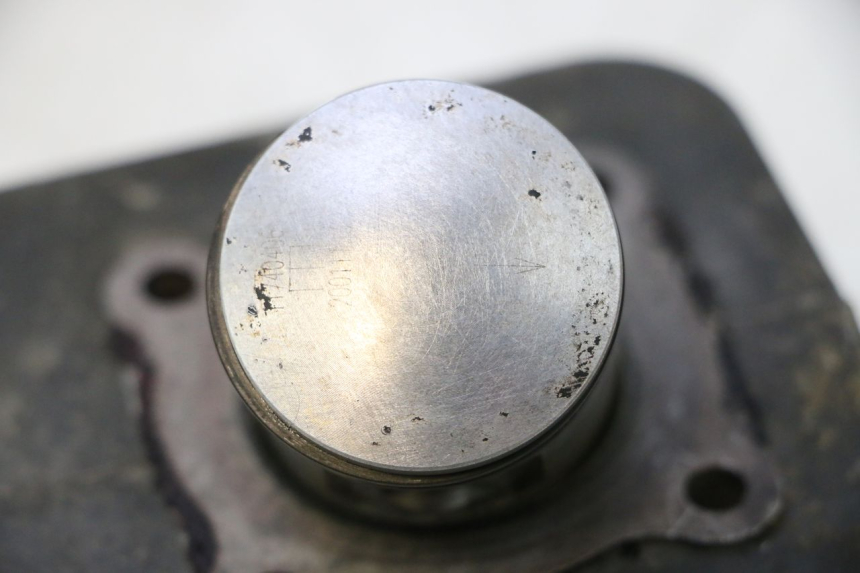 photo de CYLINDER BARREL PISTON PEUGEOT TREKKER 50 (1995 - 2004) - Alternative angle