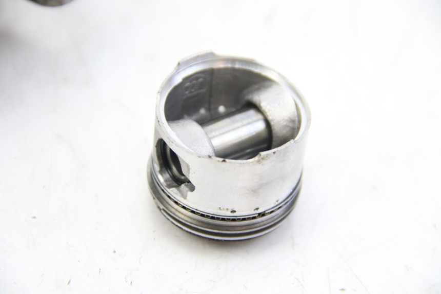 photo de CYLINDER PISTON PEUGEOT V-CLIC VCLIC 50 (2007 - 2013) - Additional view of the item