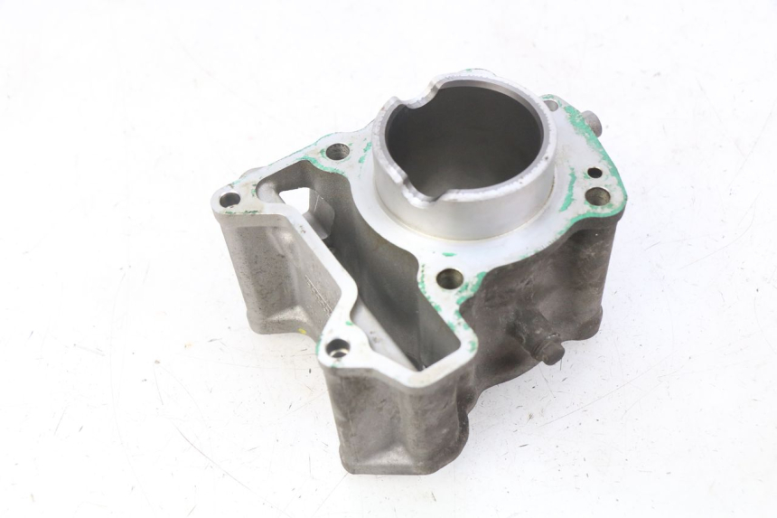 photo de CYLINDER PISTON PIAGGIO VESPA GTS IGET ABS 125 (2017 - 2023) - Fixing points details