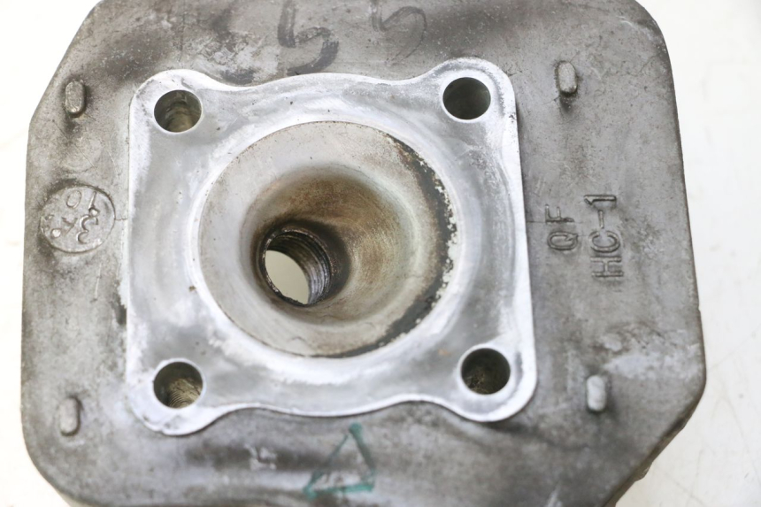 photo de CYLINDER BARREL PISTON PEUGEOT VIVACITY NEW 2T 50 (2008 - 2017) - Focus on structure