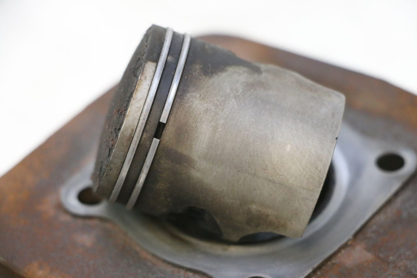 photo de CYLINDER BARREL PISTON PEUGEOT VIVACITY NEW 2T 50 (2008 - 2017) - Component detail