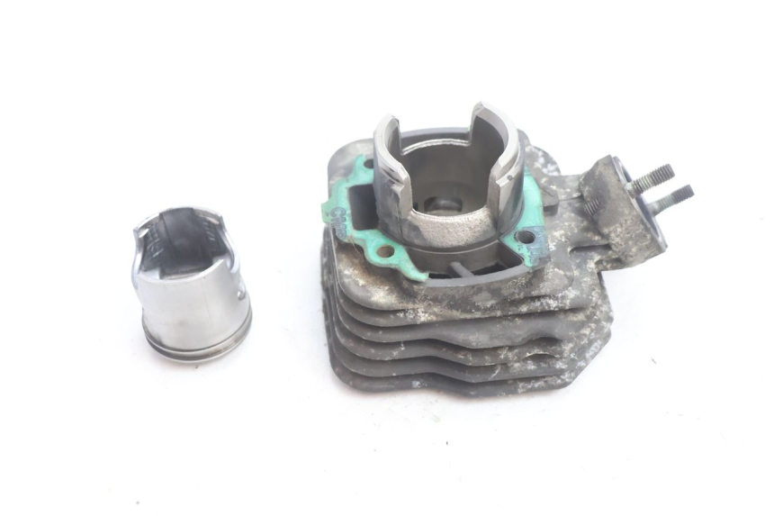photo de CYLINDER BARREL PISTON PEUGEOT VIVACITY 50 (2004 - 2009) - Zoom on usage condition