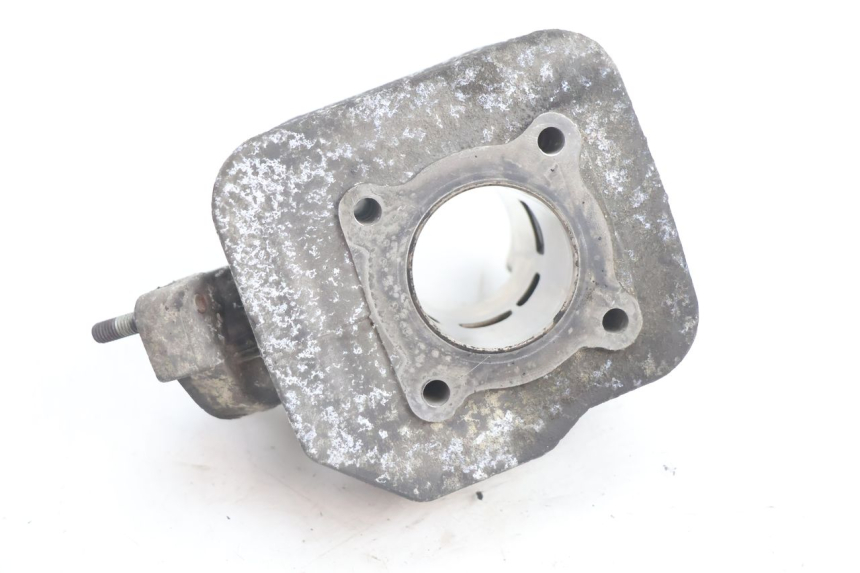 photo de CYLINDER BARREL PISTON PEUGEOT VIVACITY 50 (2004 - 2009) - Fixing points details