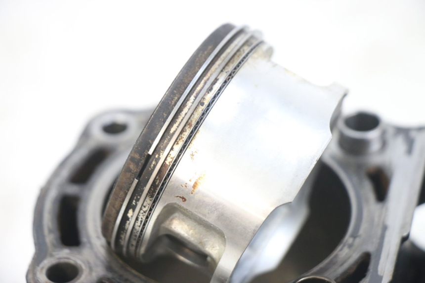 photo de CYLINDER PISTON YAMAHA X-MAX XMAX 250 (2006 - 2009) - Component zoom