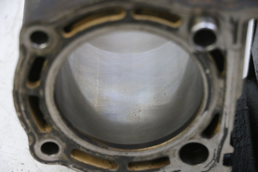photo de CYLINDER PISTON YAMAHA X-MAX XMAX 250 (2006 - 2009) - Technical close-up