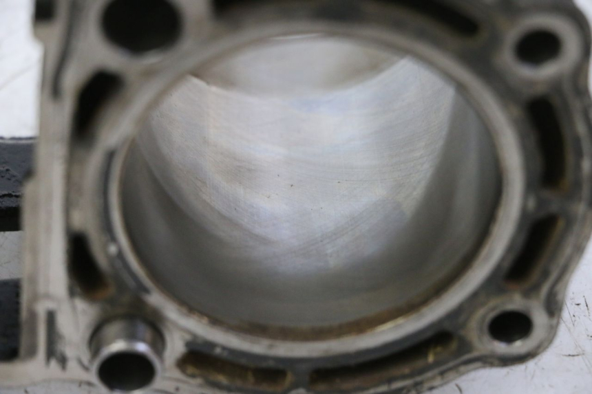photo de CYLINDER PISTON YAMAHA X-MAX XMAX 250 (2006 - 2009) - Fixing points details