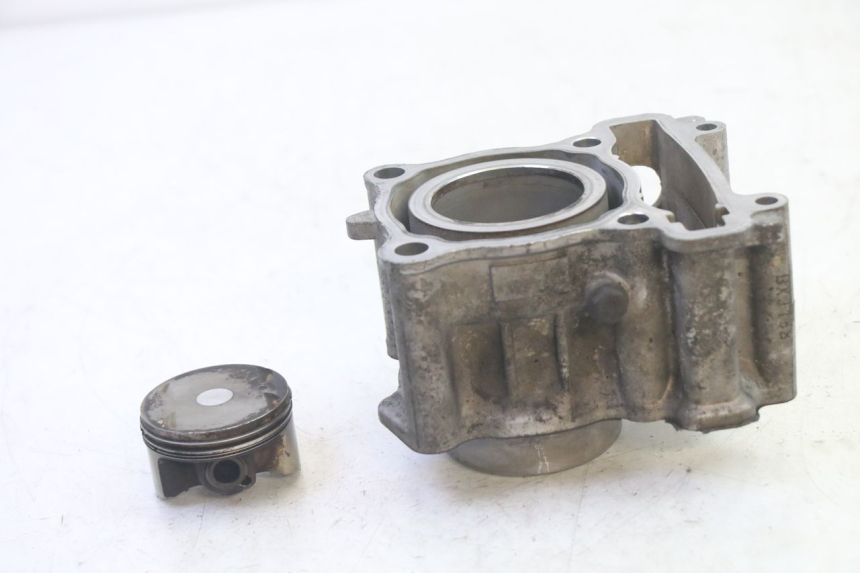 photo de CYLINDER BARREL PISTON YAMAHA X-MAX XMAX 125 (2010 - 2013) - Main view
