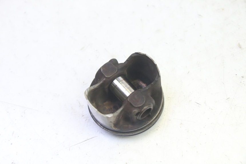 photo de CYLINDER BARREL PISTON YAMAHA X-MAX XMAX 125 (2010 - 2013) - Surface and material condition