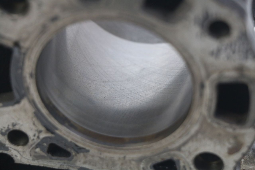 photo de CYLINDER PISTON PIAGGIO X8 125 (2004 - 2007) - Additional view of the item