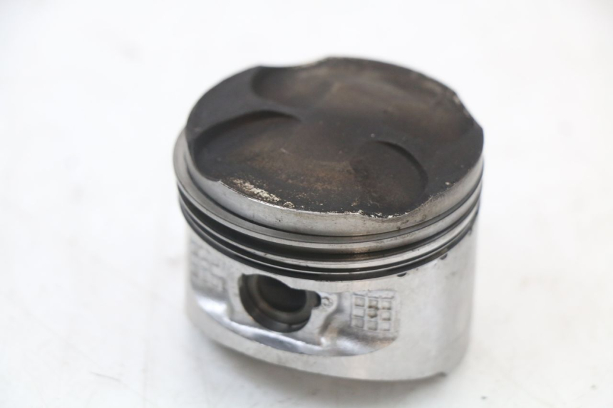 photo de CYLINDER PISTON PIAGGIO X8 125 (2004 - 2007) - Fixing points details