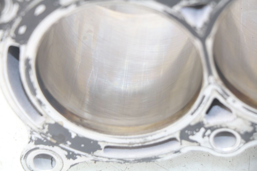photo de CYLINDER BARREL PISTON YAMAHA XP T-MAX TMAX ABS 530 (2012 - 2015) - Fixing points details